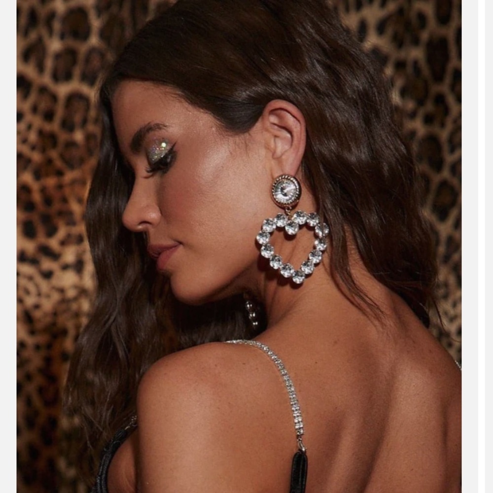 Karli Rhinestone Heart Earrings